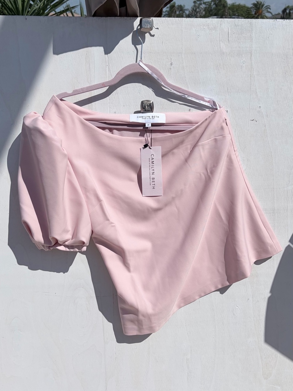 CAMILYN BETH Blush Pink Puff-Sleeve Top Luxury Designer Modern One Shoulder M